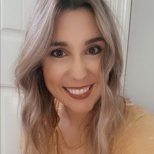 Meet your Posher, Kara